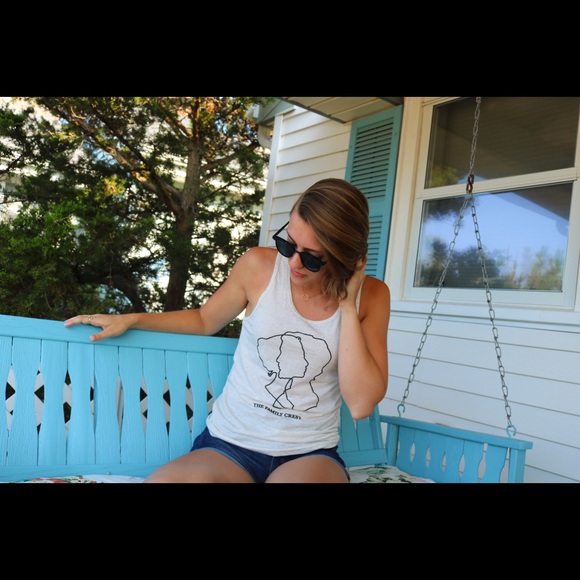 Meet your Posher, Jen - Picture 3 of 4